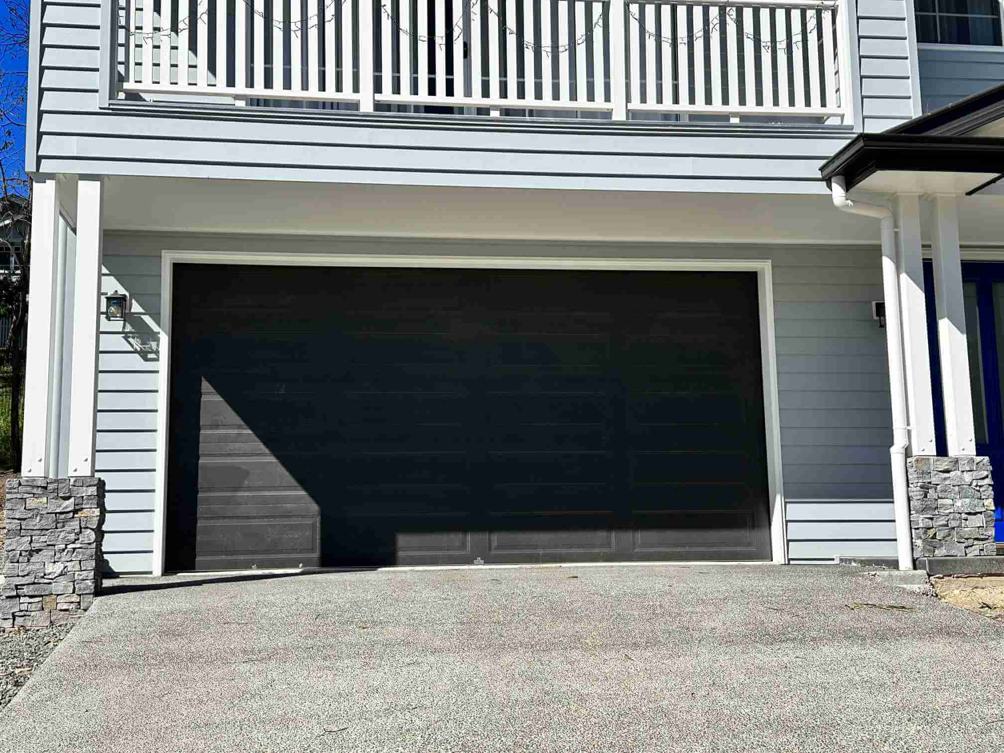 Garage door supplied by Realgres 