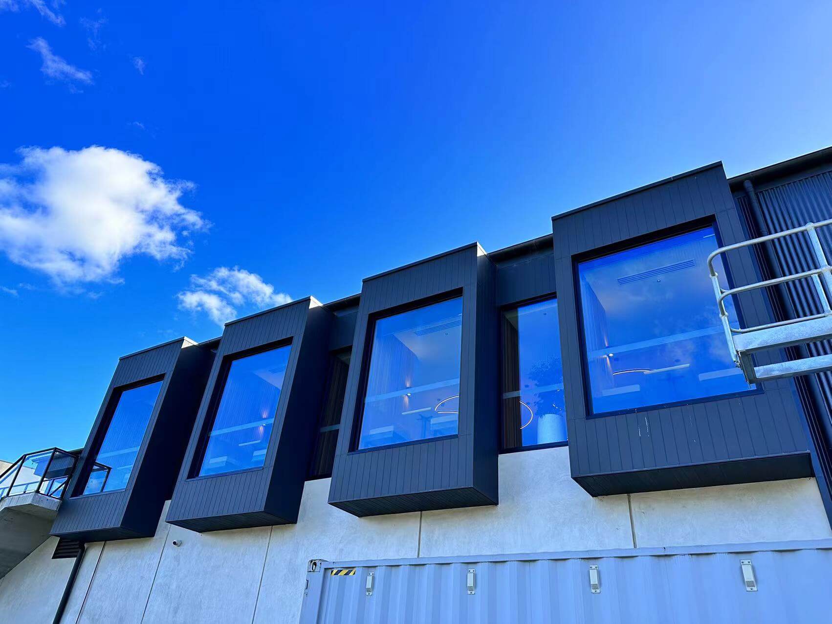 High-end Aluminum Windows Supplied by Realgres 